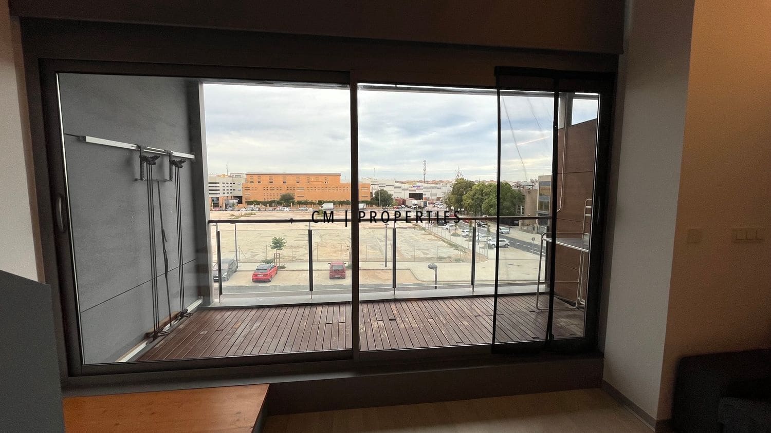 2 sypialnia Mieszkanie do wynajęcia w Miasto Walencja z basenem garażem - 1 300 € (Ref: 9687505)