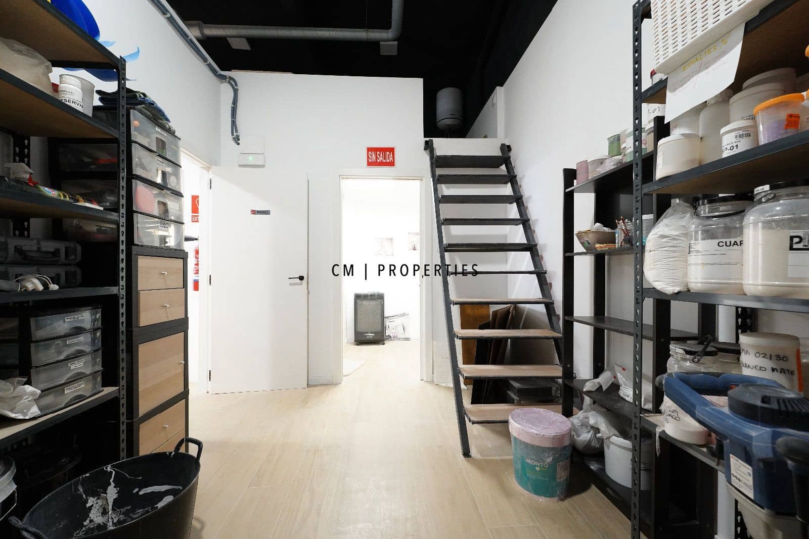 Erhverv til salg i Valencia by - € 350.000 (Ref: 9688472)