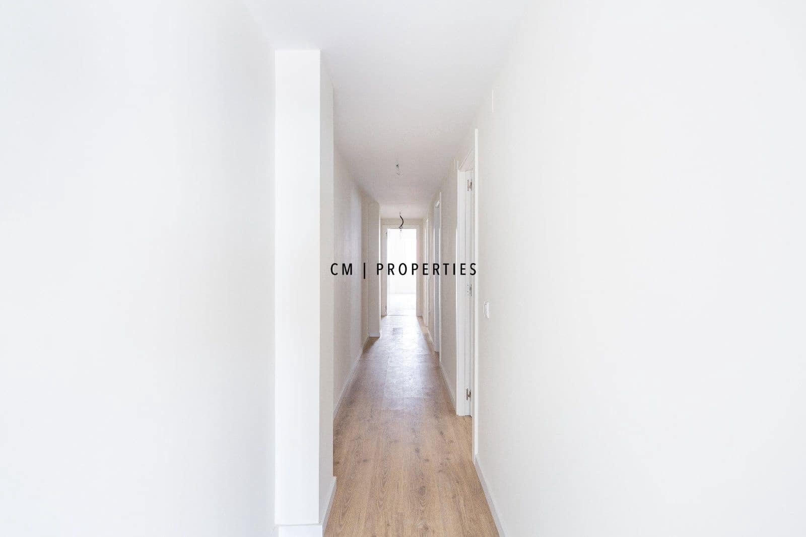 3 bedroom Flat for rent in Valencia city - € 1,500 (Ref: 9688473)