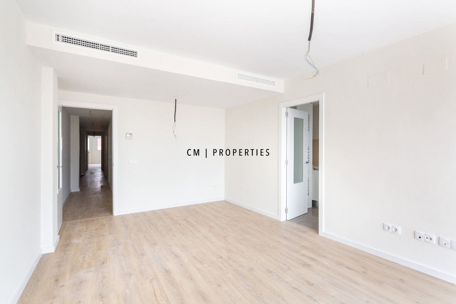 3 bedroom Flat for rent in Valencia city - € 1,500 (Ref: 9688473)