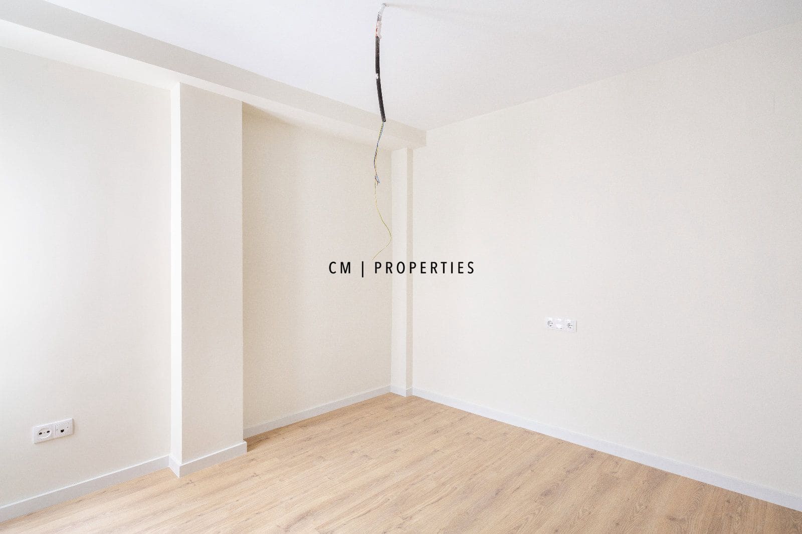 3 bedroom Flat for rent in Valencia city - € 1,500 (Ref: 9688473)