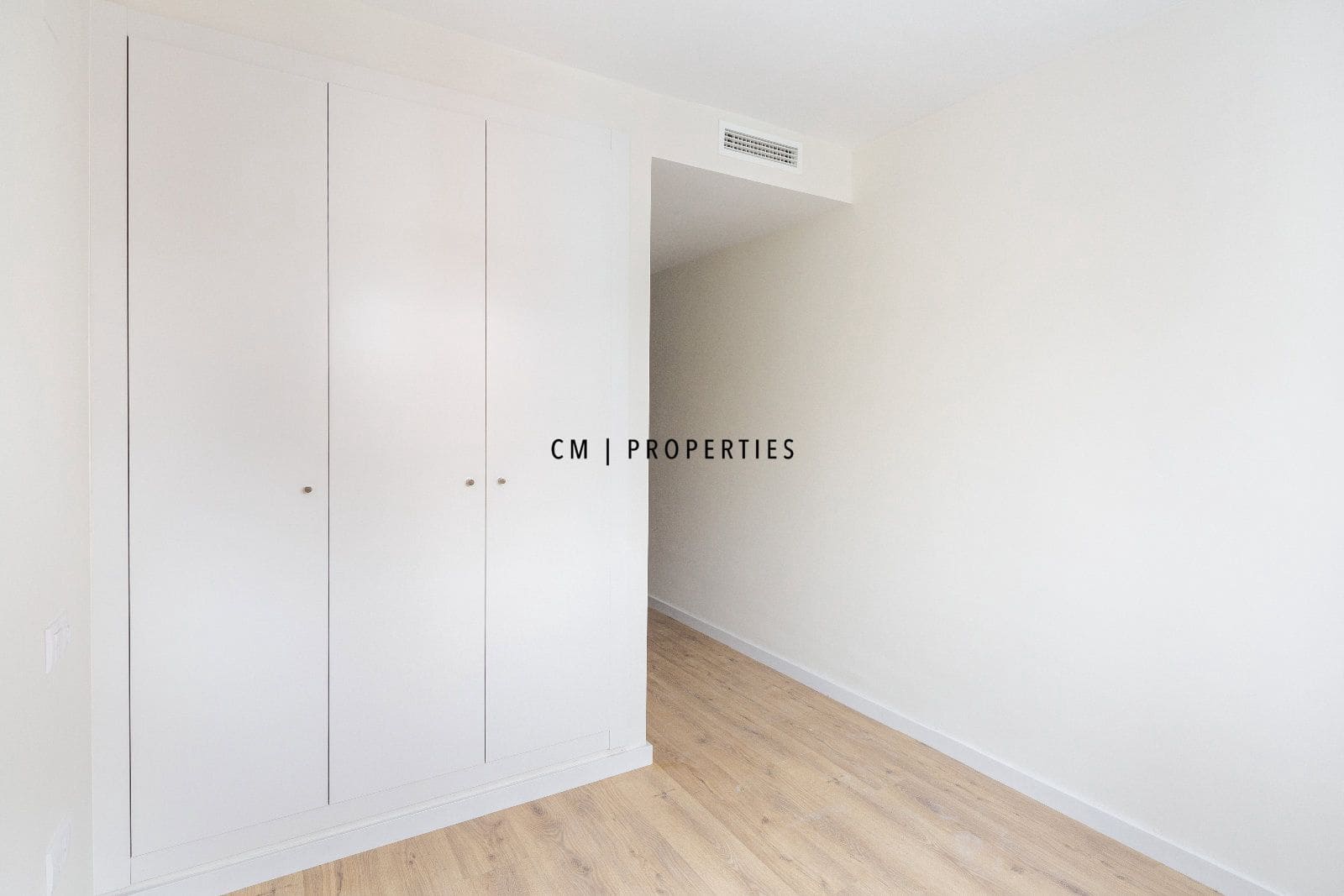 3 bedroom Flat for rent in Valencia city - € 1,500 (Ref: 9688473)