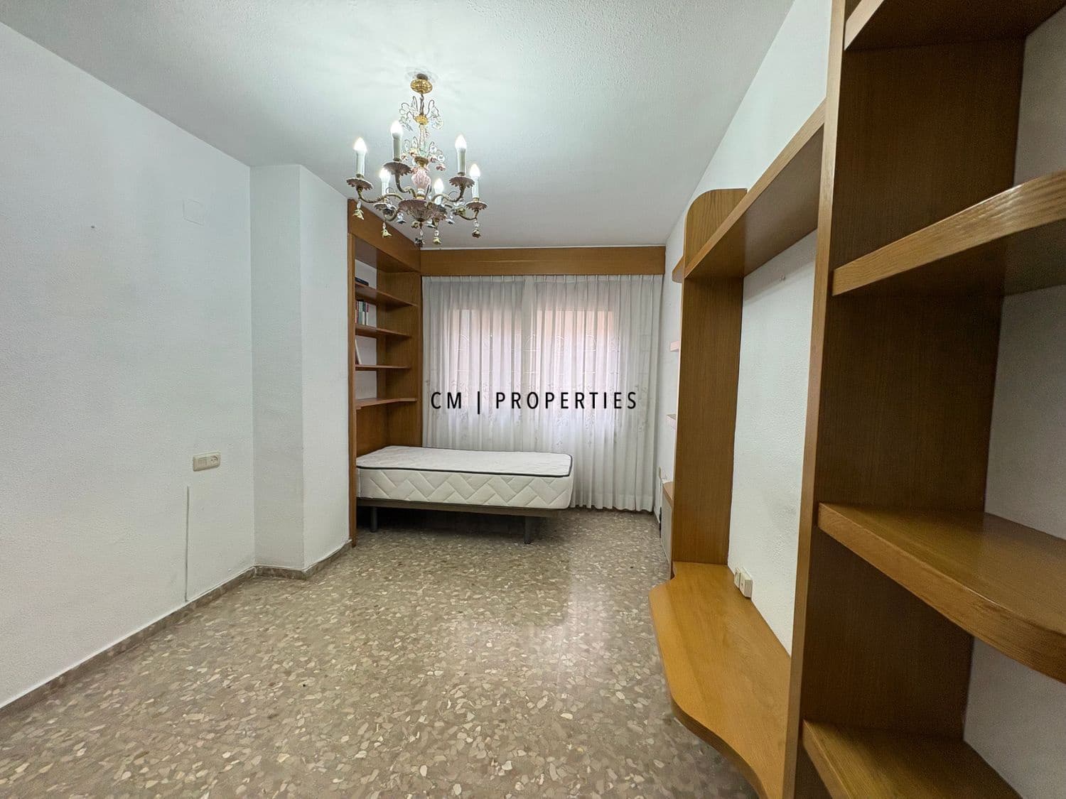 3 bedroom Flat for rent in Valencia city - € 1,500 (Ref: 9691639)