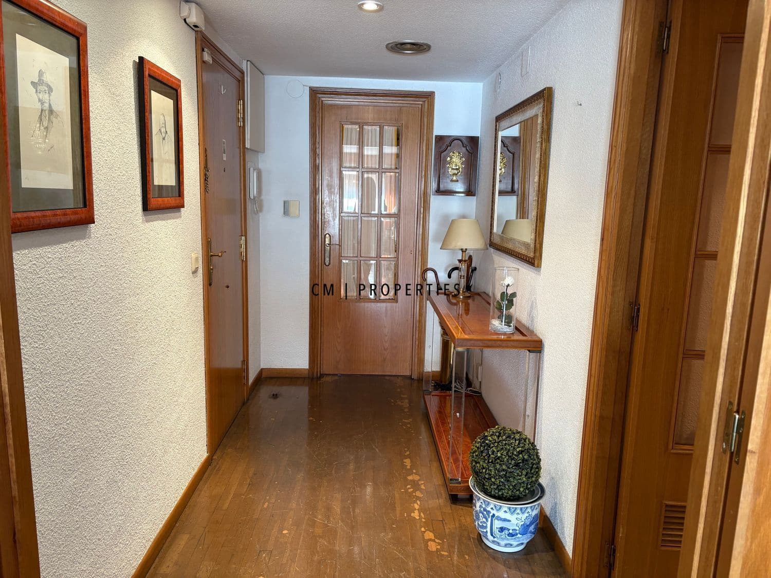 3 bedroom Flat for rent in Valencia city - € 1,500 (Ref: 9691639)