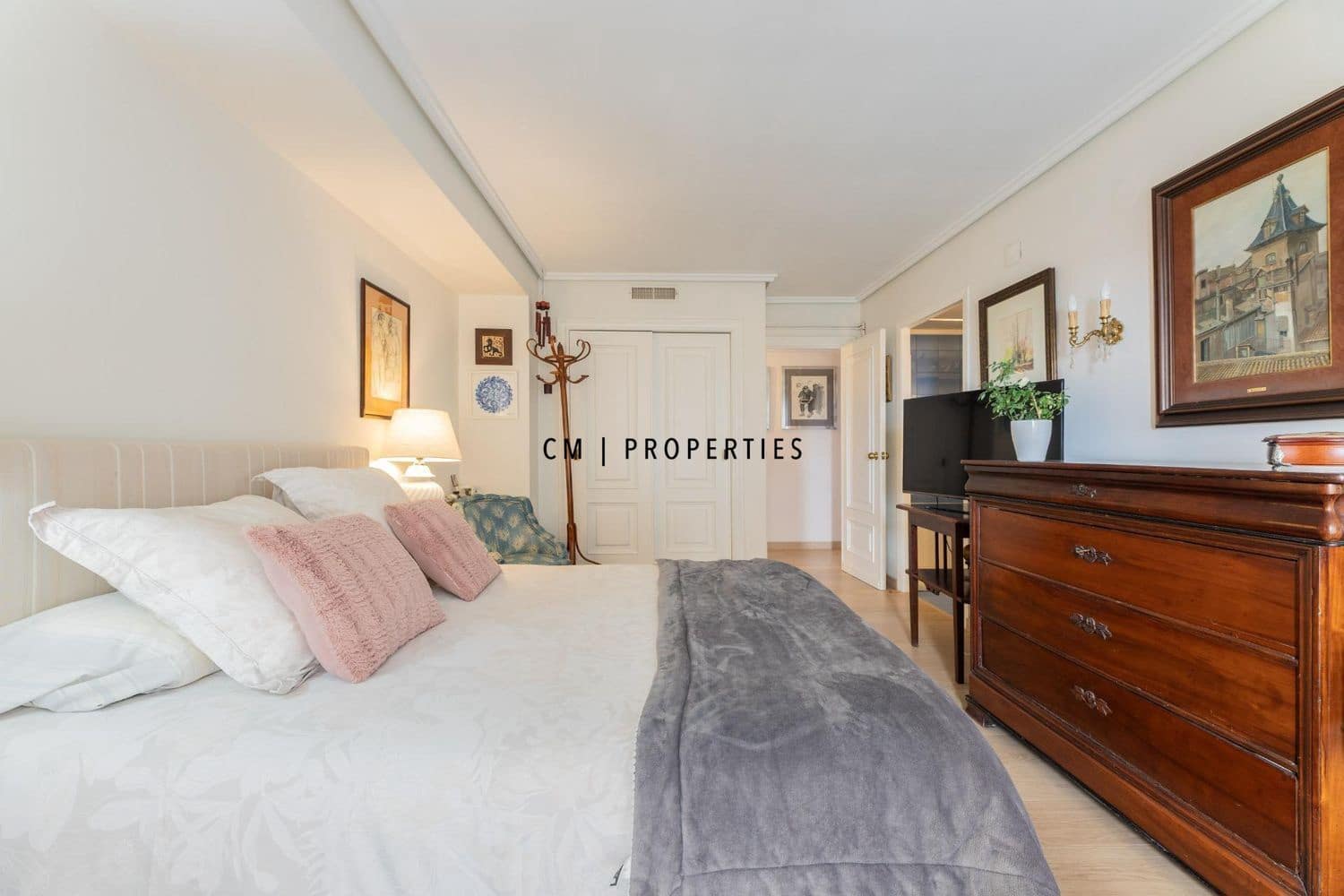 5 sypialnia Mieszkanie na sprzedaż w Miasto Walencja z garażem - 725 000 € (Ref: 9694061)