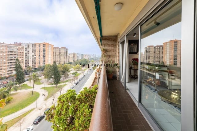 5 sypialnia Mieszkanie na sprzedaż w Algiros, Miasto Walencja z garażem - 725 000 € (Ref: 9694061)