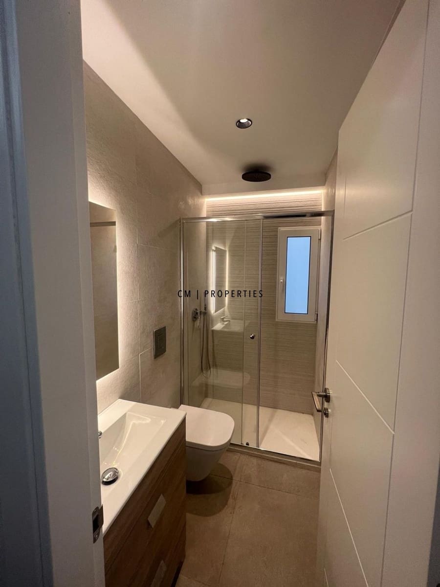 2 bedroom Flat for rent in Valencia city - € 1,400 (Ref: 9694219)