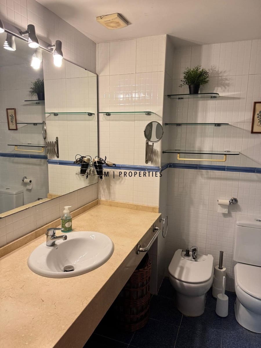 3 sovrum Hus att hyra i Rocafort med garage - 1 800 € (Ref: 9697839)