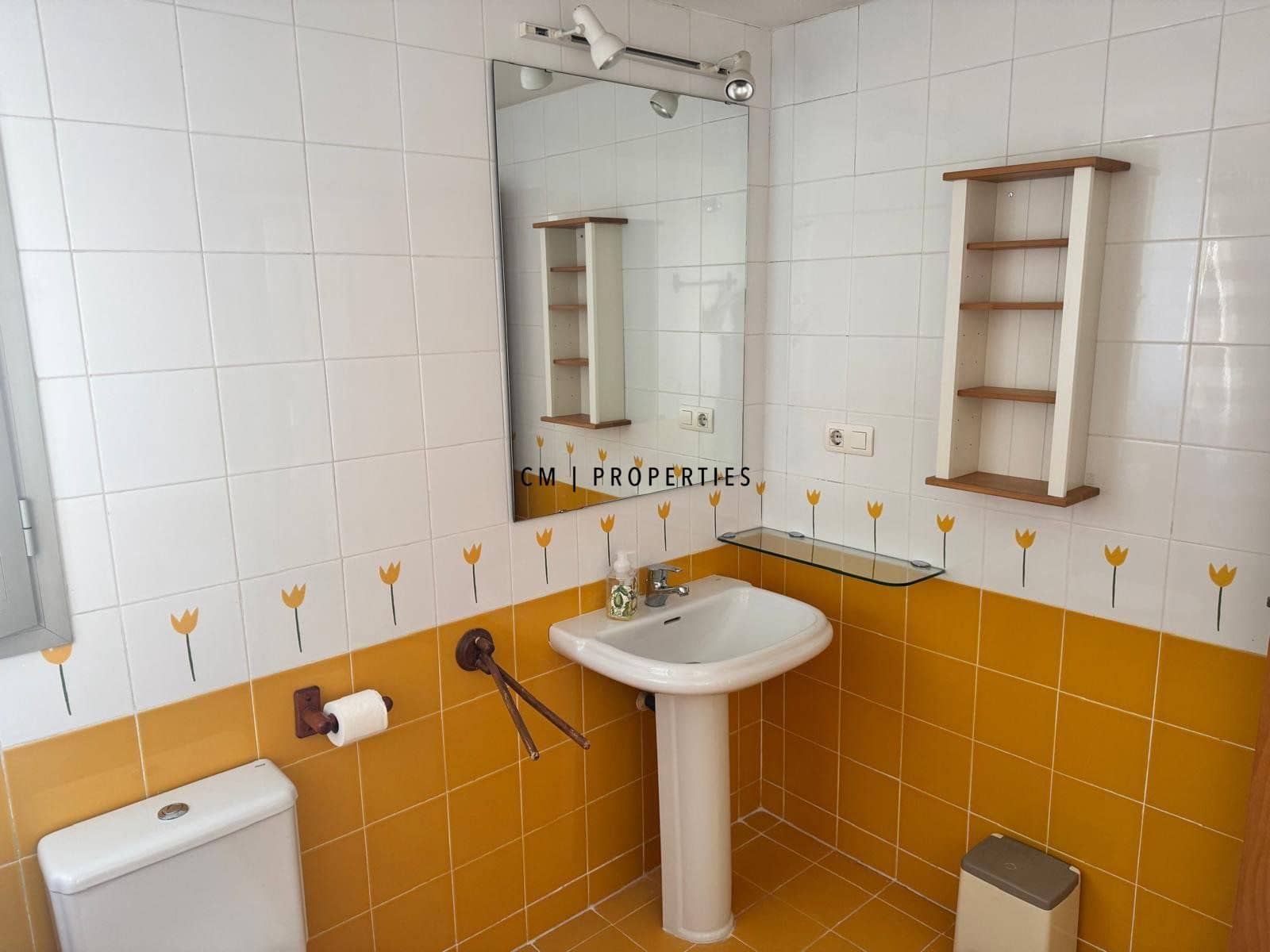 3 sovrum Hus att hyra i Rocafort med garage - 1 800 € (Ref: 9697839)