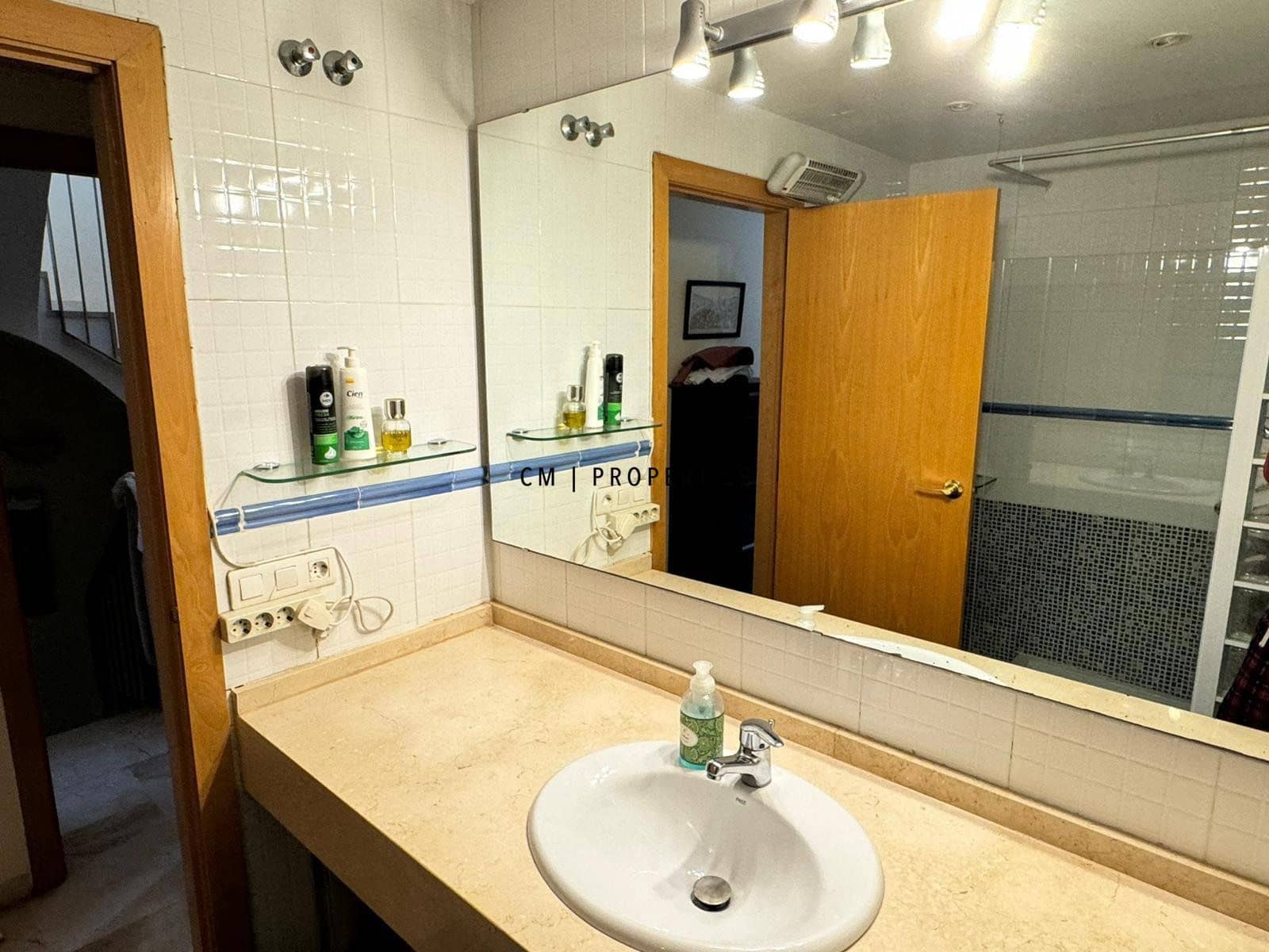 3 sovrum Hus att hyra i Rocafort med garage - 1 800 € (Ref: 9697839)