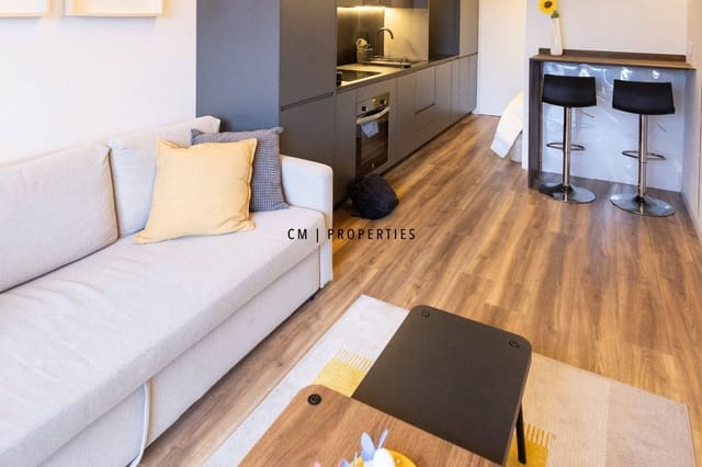 1 bedroom Flat for rent in Extramurs, Valencia city - € 1,200 (Ref: 9699245)