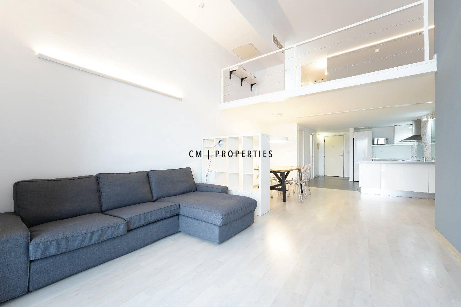 1 bedroom Flat for rent in Valencia city with pool garage - € 1,300 (Ref: 9699246)