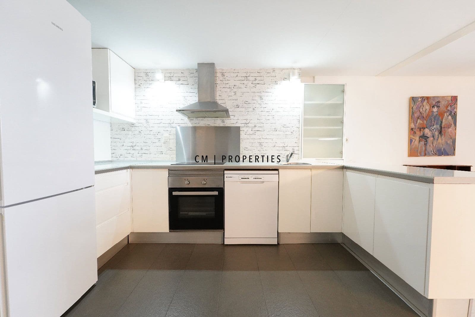 1 bedroom Flat for rent in Valencia city with pool garage - € 1,300 (Ref: 9699246)