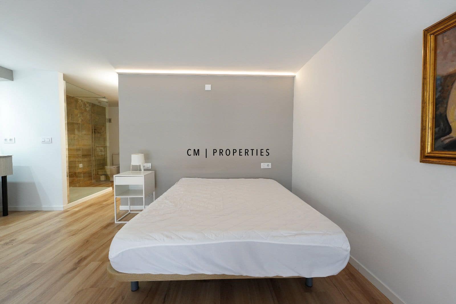 1 bedroom Flat for rent in Valencia city with pool garage - € 1,300 (Ref: 9699246)