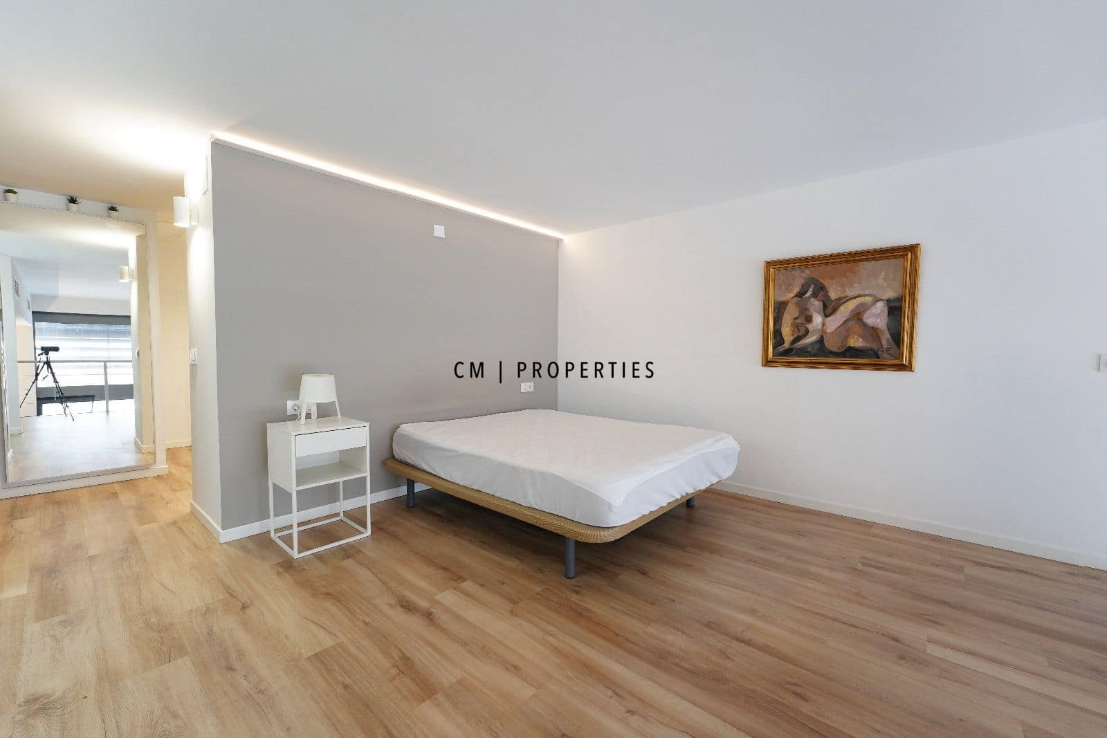 1 bedroom Flat for rent in Valencia city with pool garage - € 1,300 (Ref: 9699246)