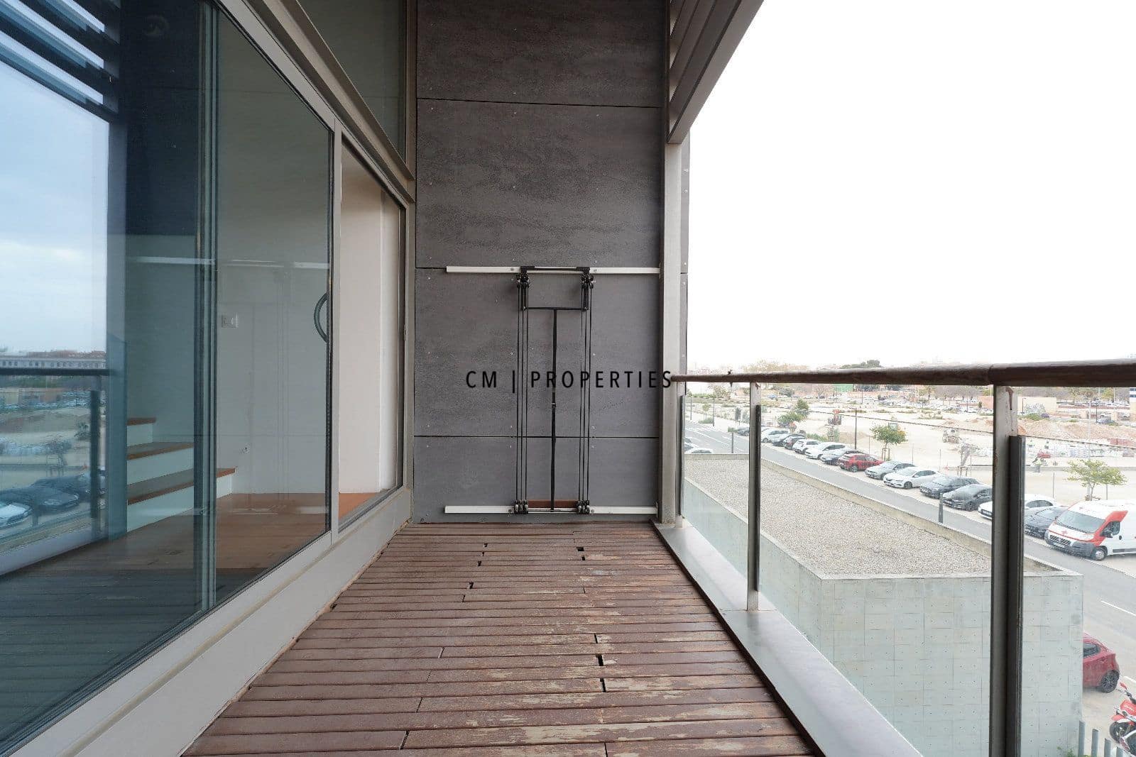 1 bedroom Flat for rent in Valencia city with pool garage - € 1,300 (Ref: 9699246)