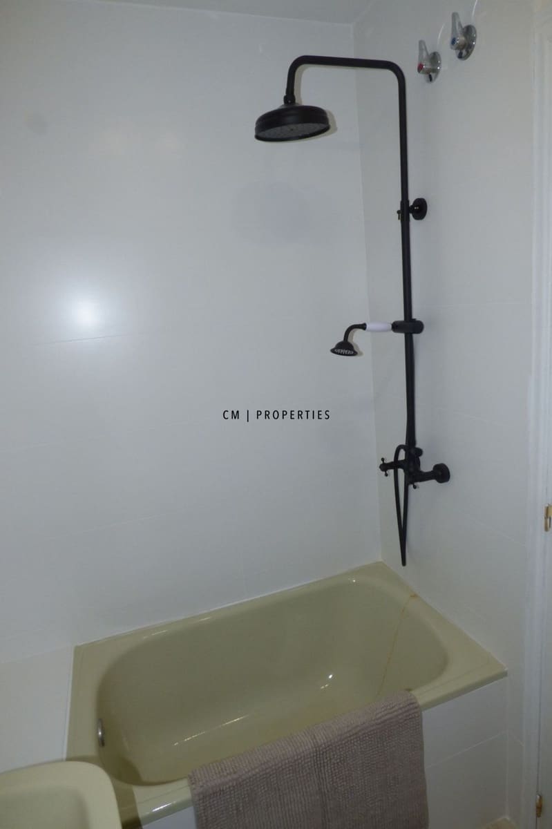 4 bedroom Flat for rent in Valencia city - € 1,800 (Ref: 9699980)