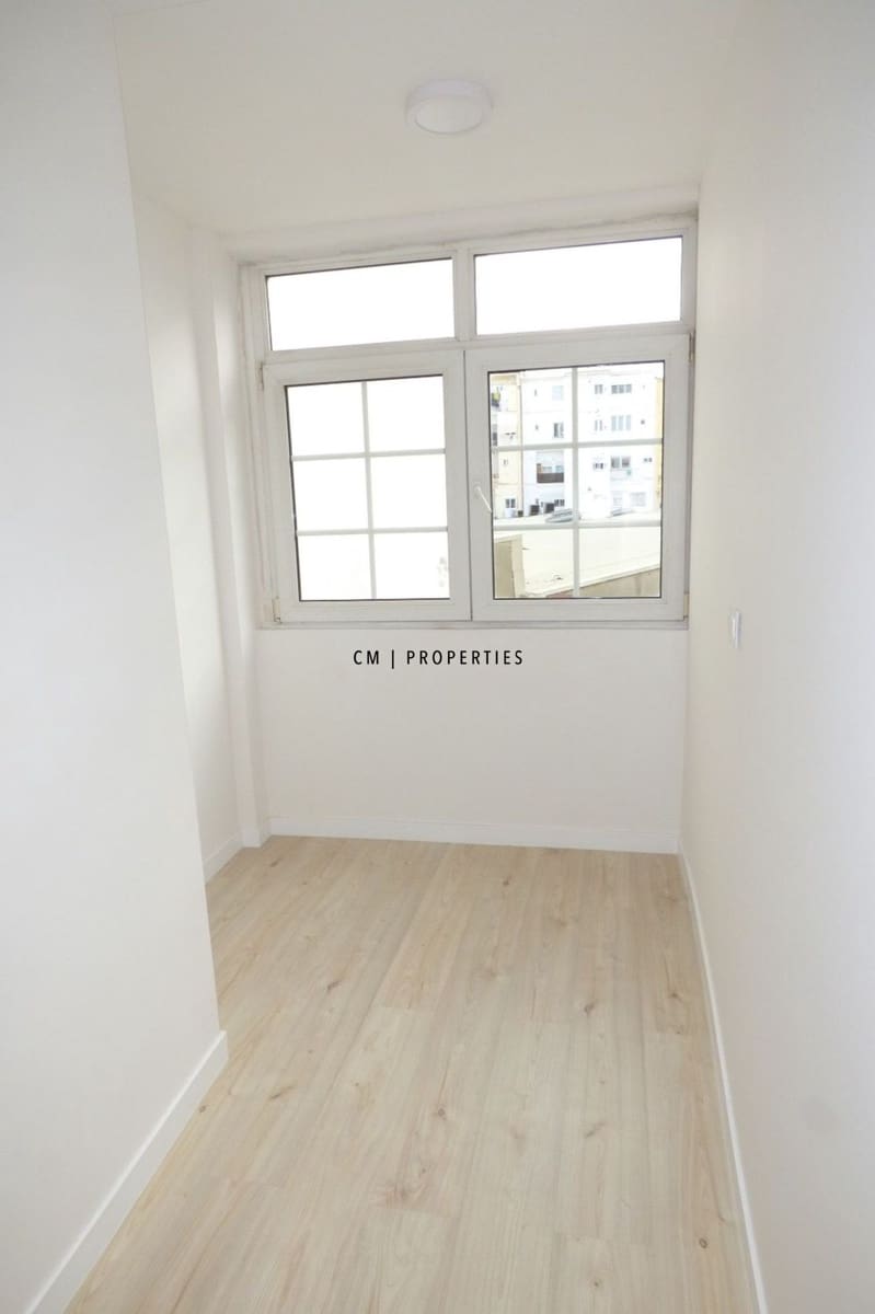 4 bedroom Flat for rent in Valencia city - € 1,800 (Ref: 9699980)