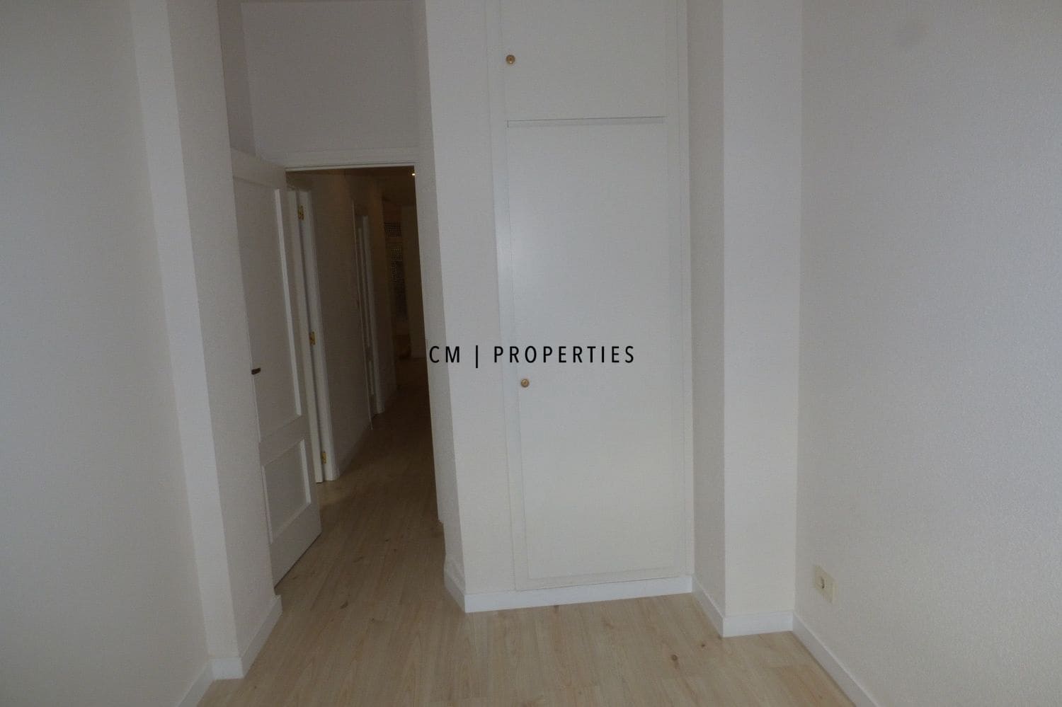 4 bedroom Flat for rent in Valencia city - € 1,800 (Ref: 9699980)