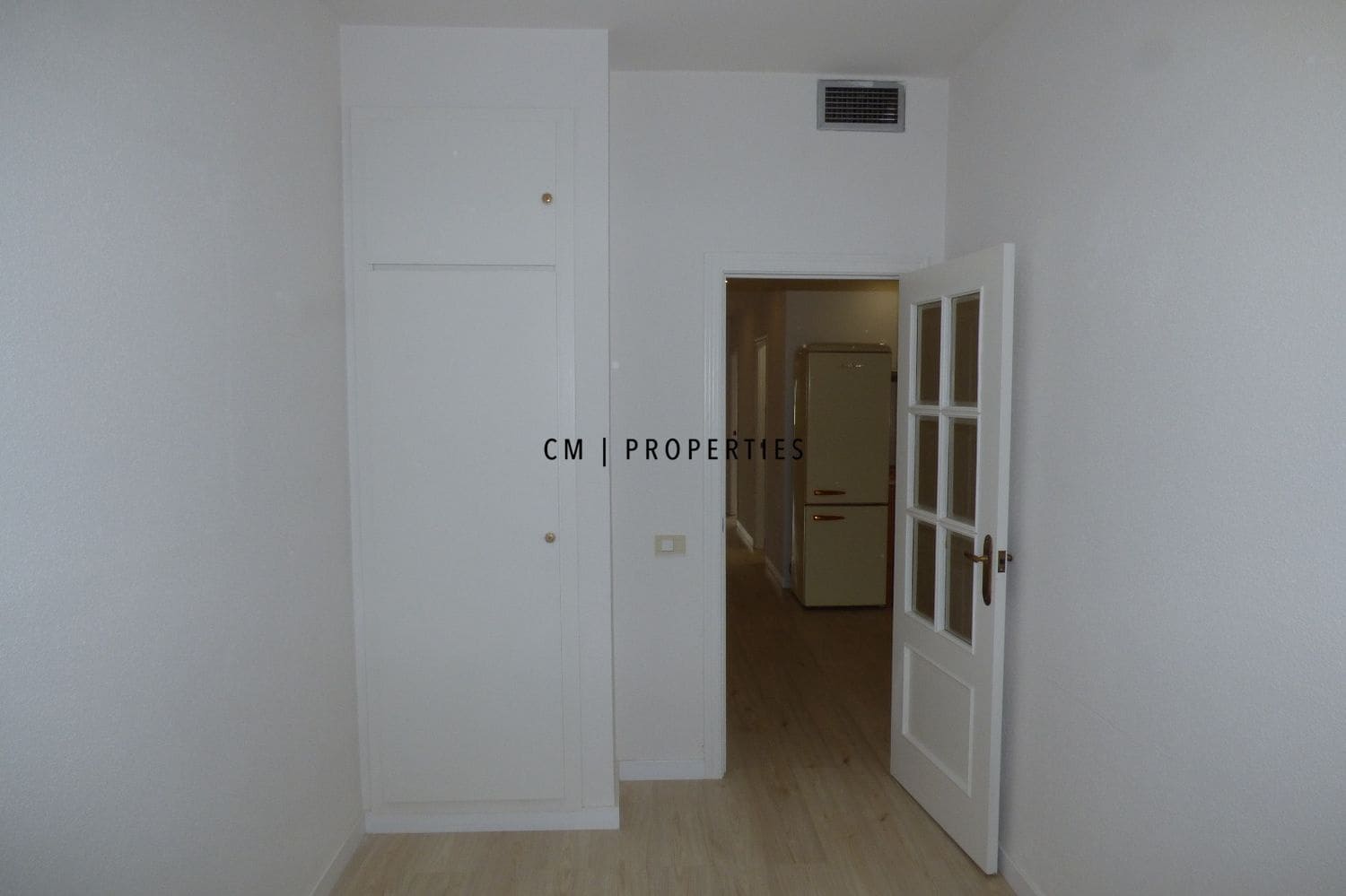 4 bedroom Flat for rent in Valencia city - € 1,800 (Ref: 9699980)