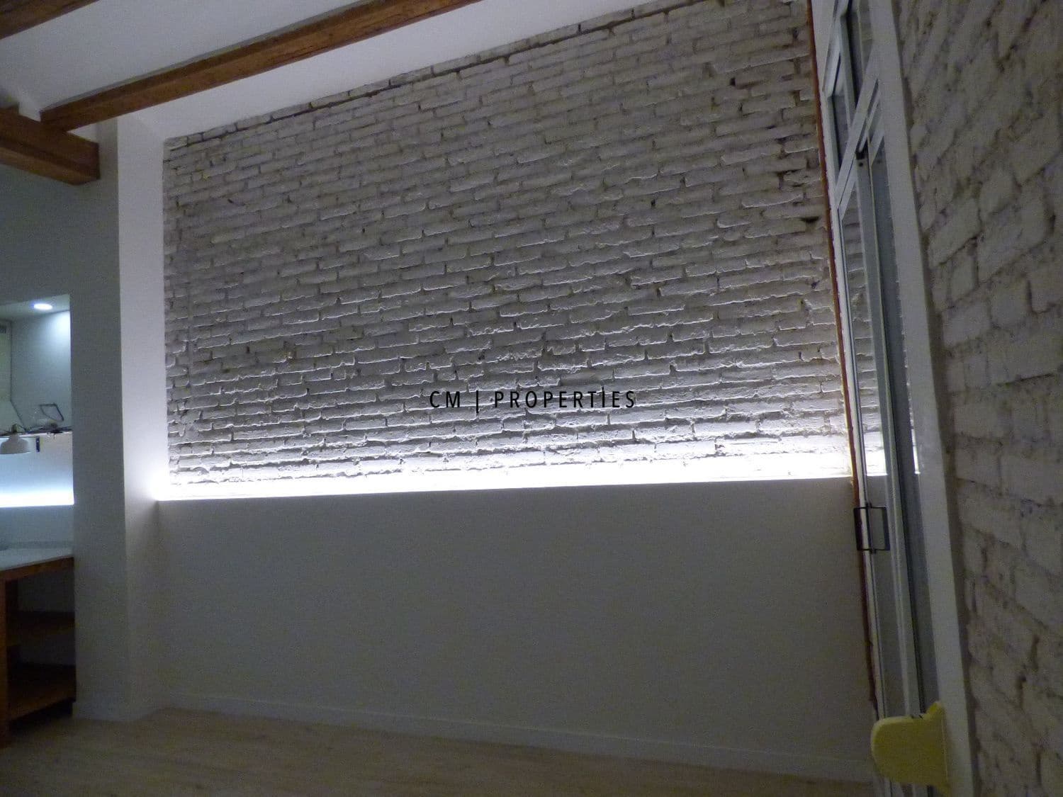 4 bedroom Flat for rent in Valencia city - € 1,800 (Ref: 9699980)