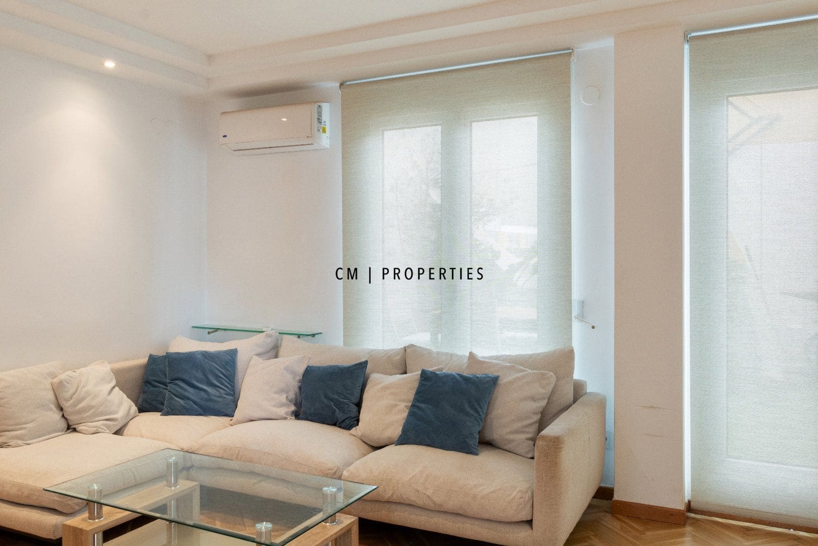 2 bedroom Penthouse for rent in Valencia city with garage - € 1,950 (Ref: 9700082)