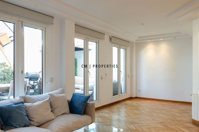 2 slaapkamer Penthouse te huur in El Pla del Real, Valencia stad met garage - € 1.950 (Ref: 9700082)
