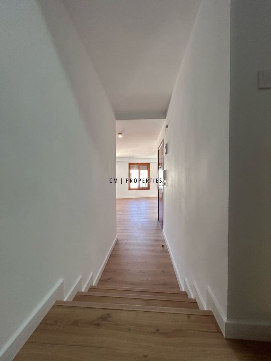 3 bedroom Penthouse for rent in Sagunto / Sagunt - € 1,200 (Ref: 9700162)