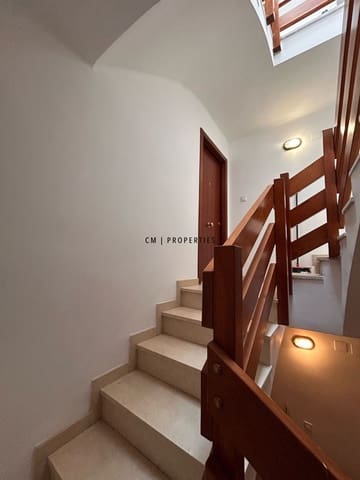 Penthouse de 3 chambres à louer à Sagunto / Sagunt - 1 200 € (Ref: 9700162)