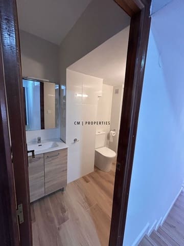 Penthouse de 3 chambres à louer à Sagunto / Sagunt - 1 200 € (Ref: 9700162)