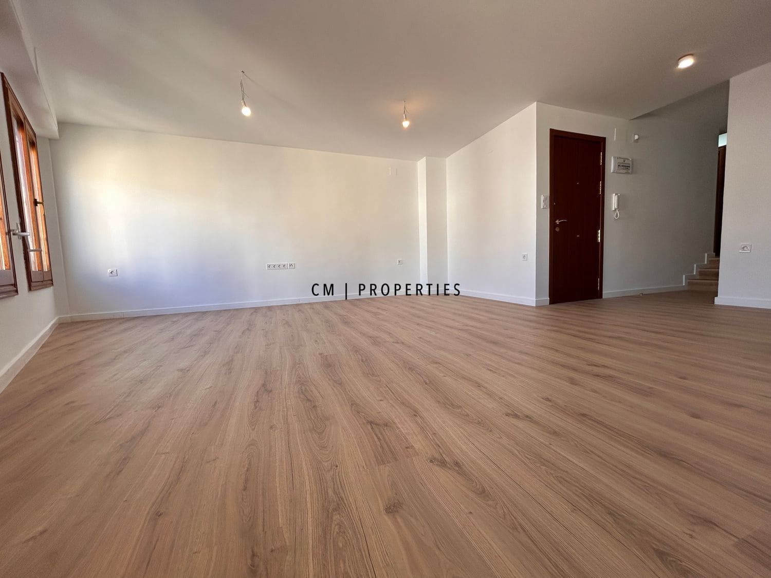 3 bedroom Penthouse for rent in Sagunto / Sagunt - € 1,200 (Ref: 9700162)