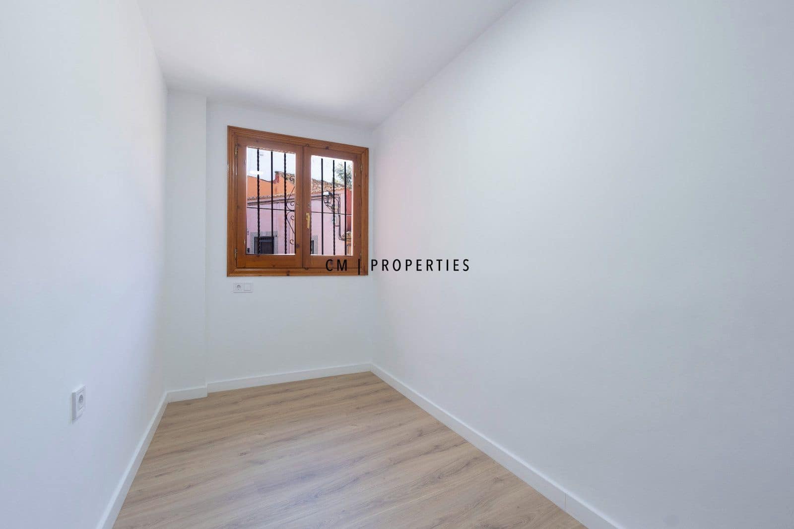 Ático de 3 habitaciones en Sagunto / Sagunt en alquiler - 1.200 € (Ref: 9700162)