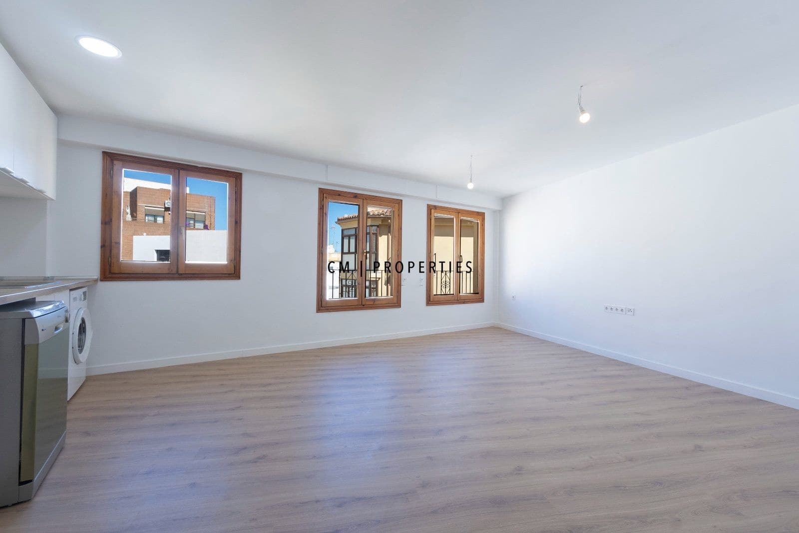 Ático de 3 habitaciones en Sagunto / Sagunt en alquiler - 1.200 € (Ref: 9700162)