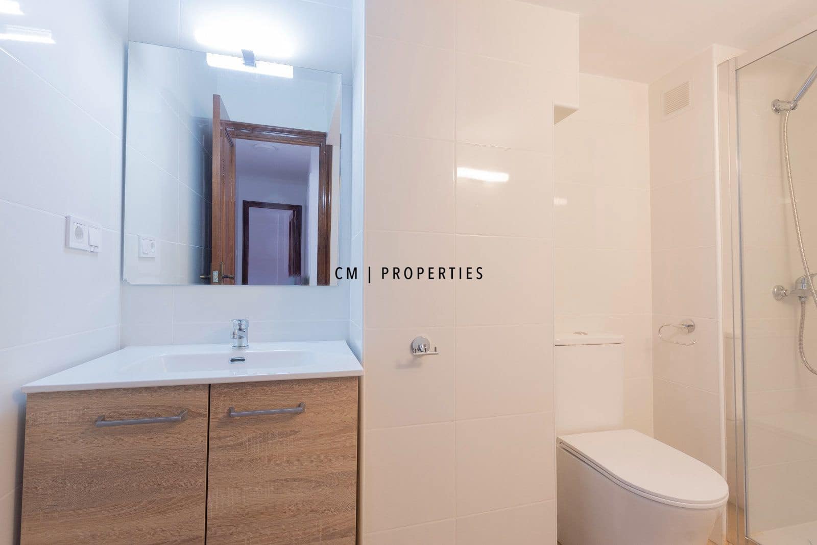 Ático de 3 habitaciones en Sagunto / Sagunt en alquiler - 1.200 € (Ref: 9700162)