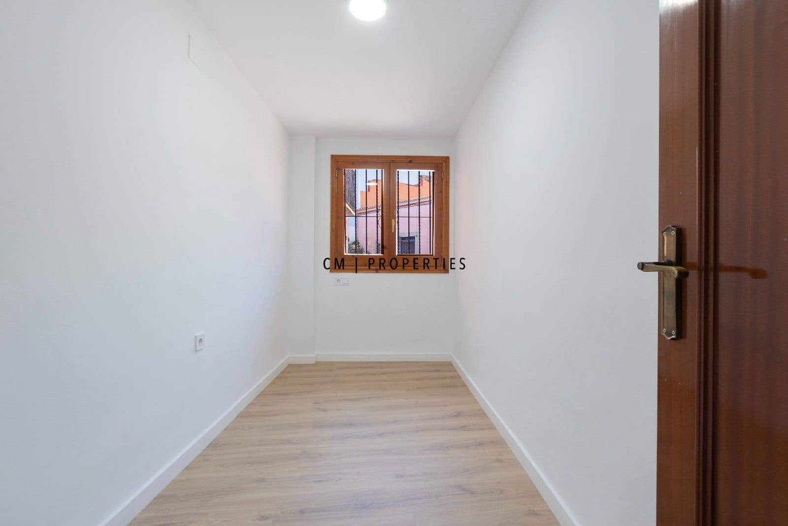 Ático de 3 habitaciones en Sagunto / Sagunt en alquiler - 1.200 € (Ref: 9700162)