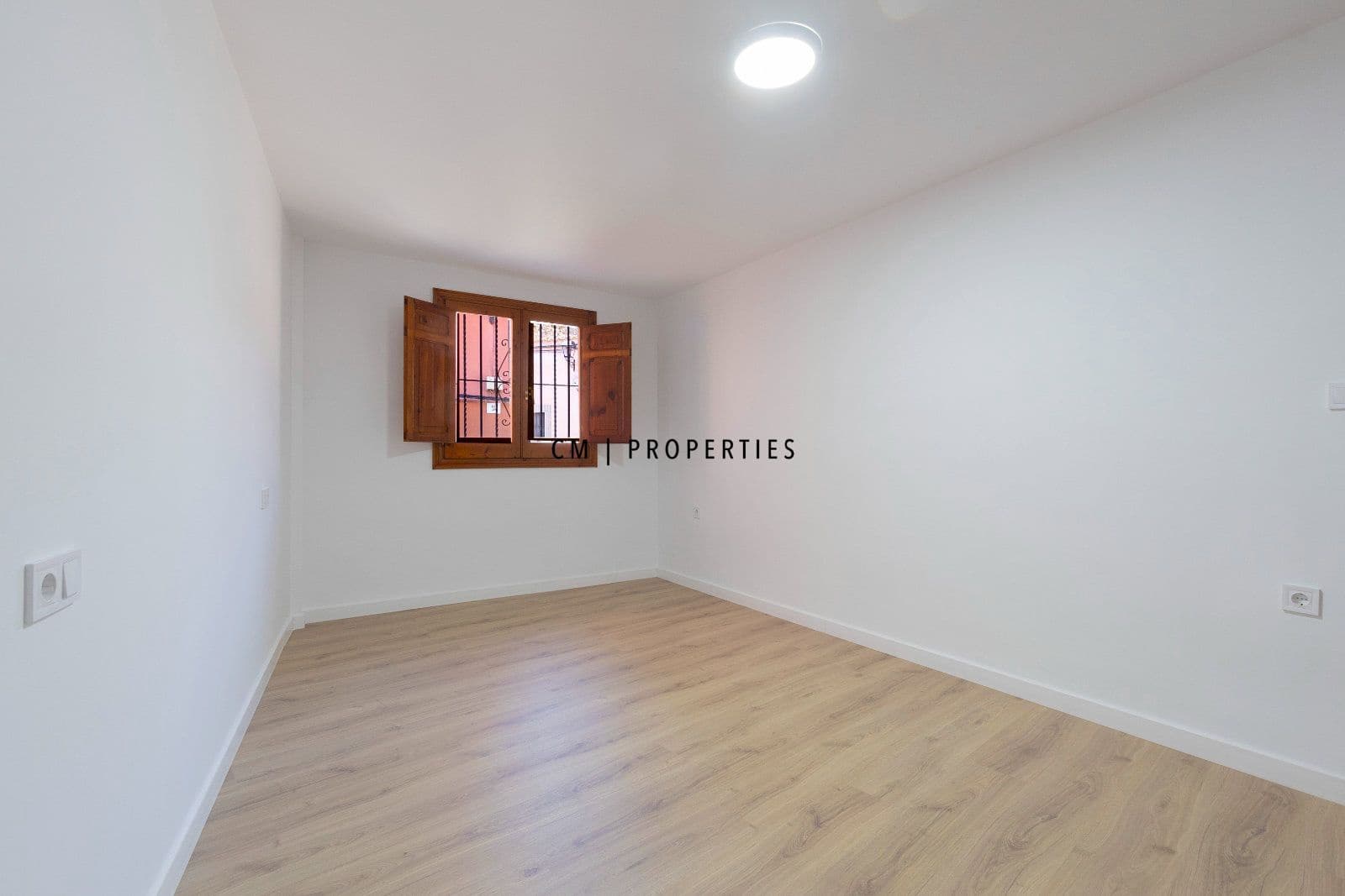 Ático de 3 habitaciones en Sagunto / Sagunt en alquiler - 1.200 € (Ref: 9700162)