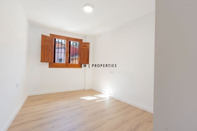 3 bedroom Penthouse for rent in Sagunto / Sagunt - € 1,200 (Ref: 9700162)