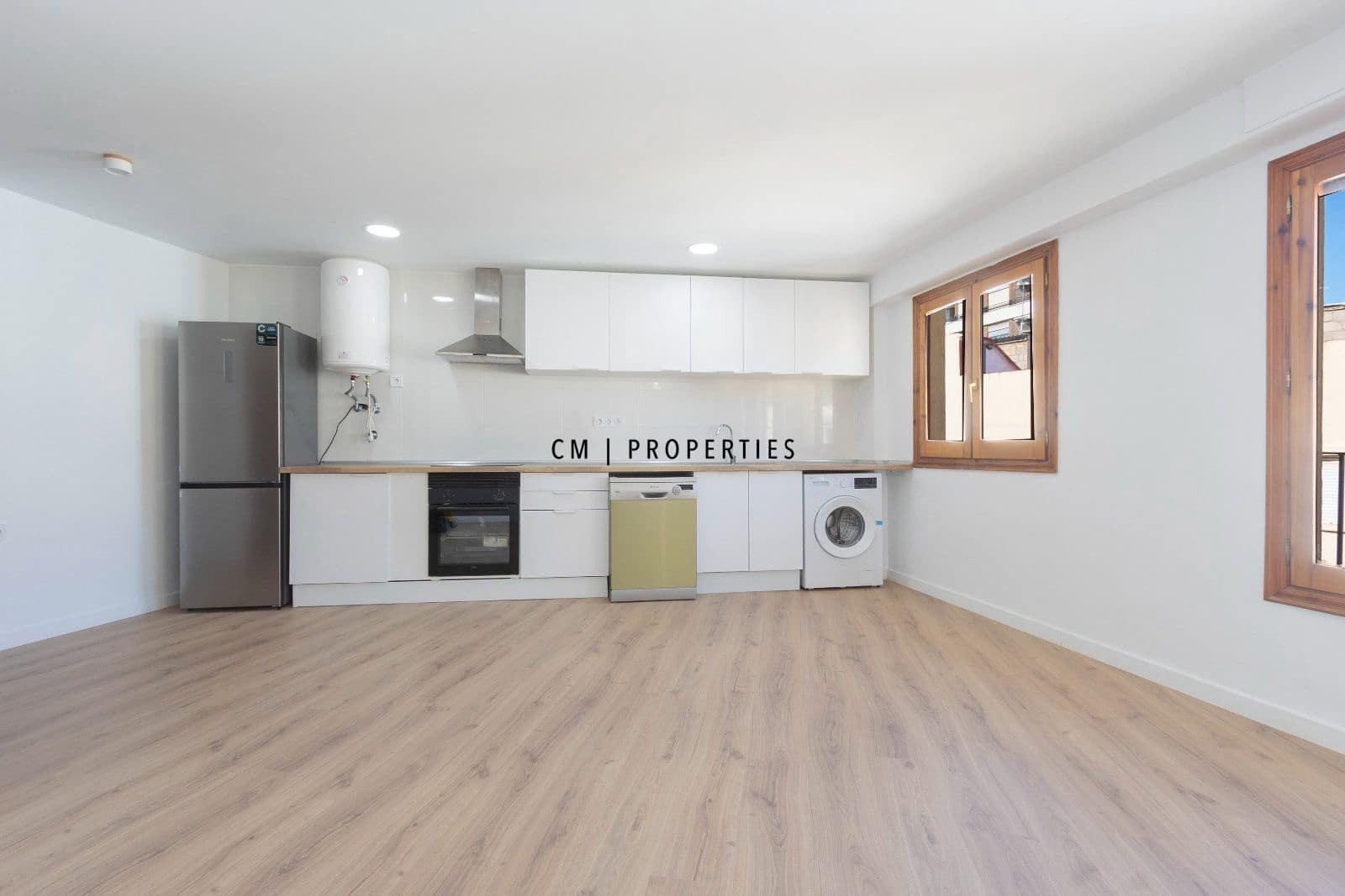 Ático de 3 habitaciones en Sagunto / Sagunt en alquiler - 1.200 € (Ref: 9700162)