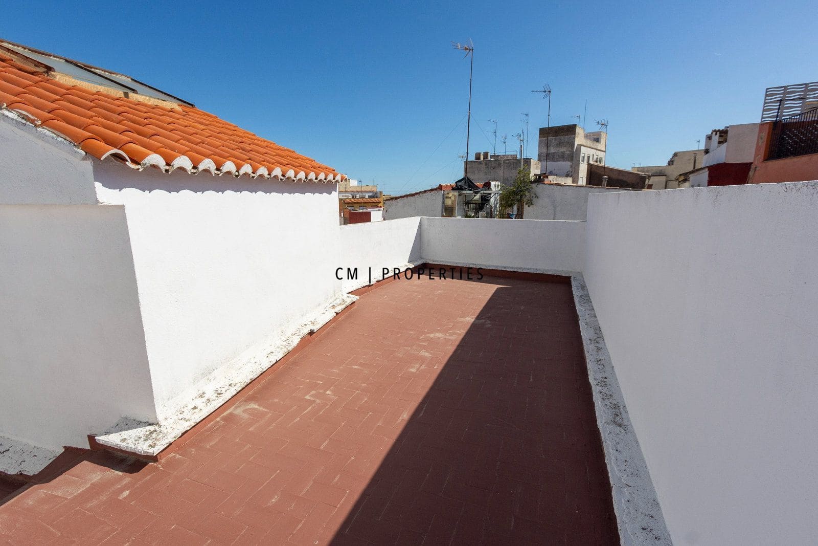 Ático de 3 habitaciones en Sagunto / Sagunt en alquiler - 1.200 € (Ref: 9700162)