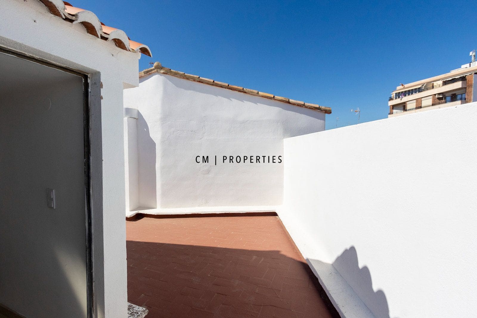 Ático de 3 habitaciones en Sagunto / Sagunt en alquiler - 1.200 € (Ref: 9700162)