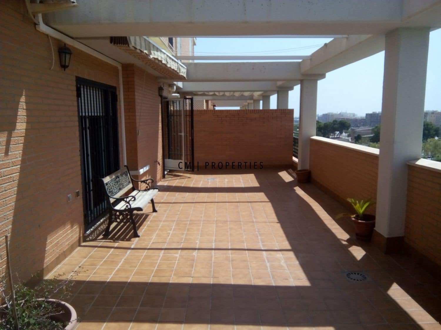 3 bedroom Penthouse for rent in Sagunto / Sagunt with garage - € 1,600 (Ref: 9700163)