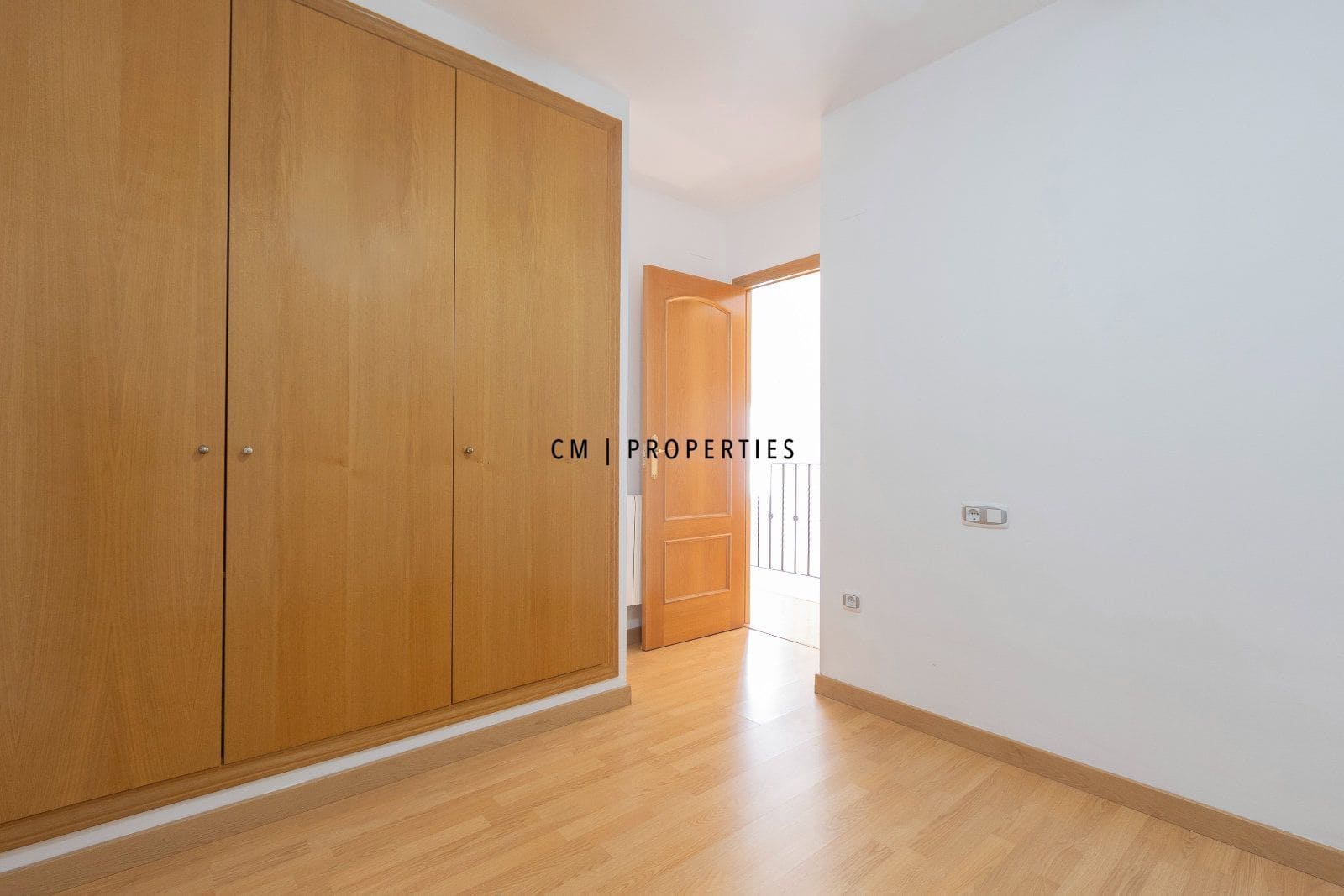 Ático de 3 habitaciones en Sagunto / Sagunt en alquiler con garaje - 1.600 € (Ref: 9700163)