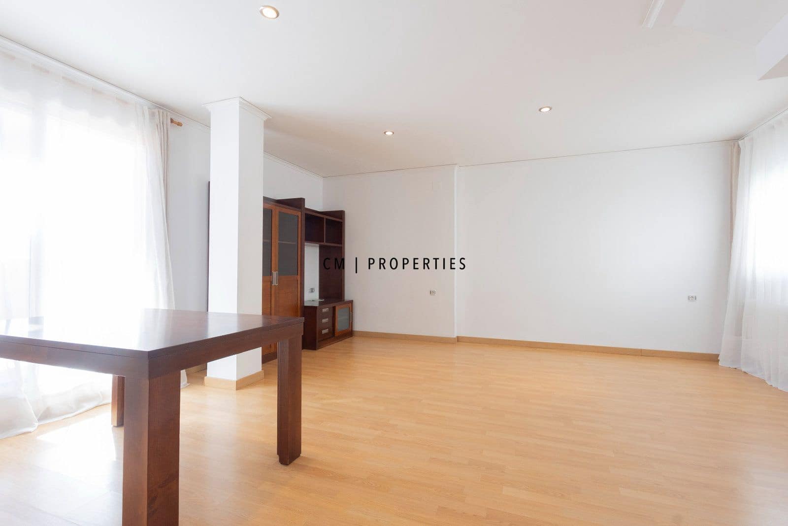 Ático de 3 habitaciones en Sagunto / Sagunt en alquiler con garaje - 1.600 € (Ref: 9700163)