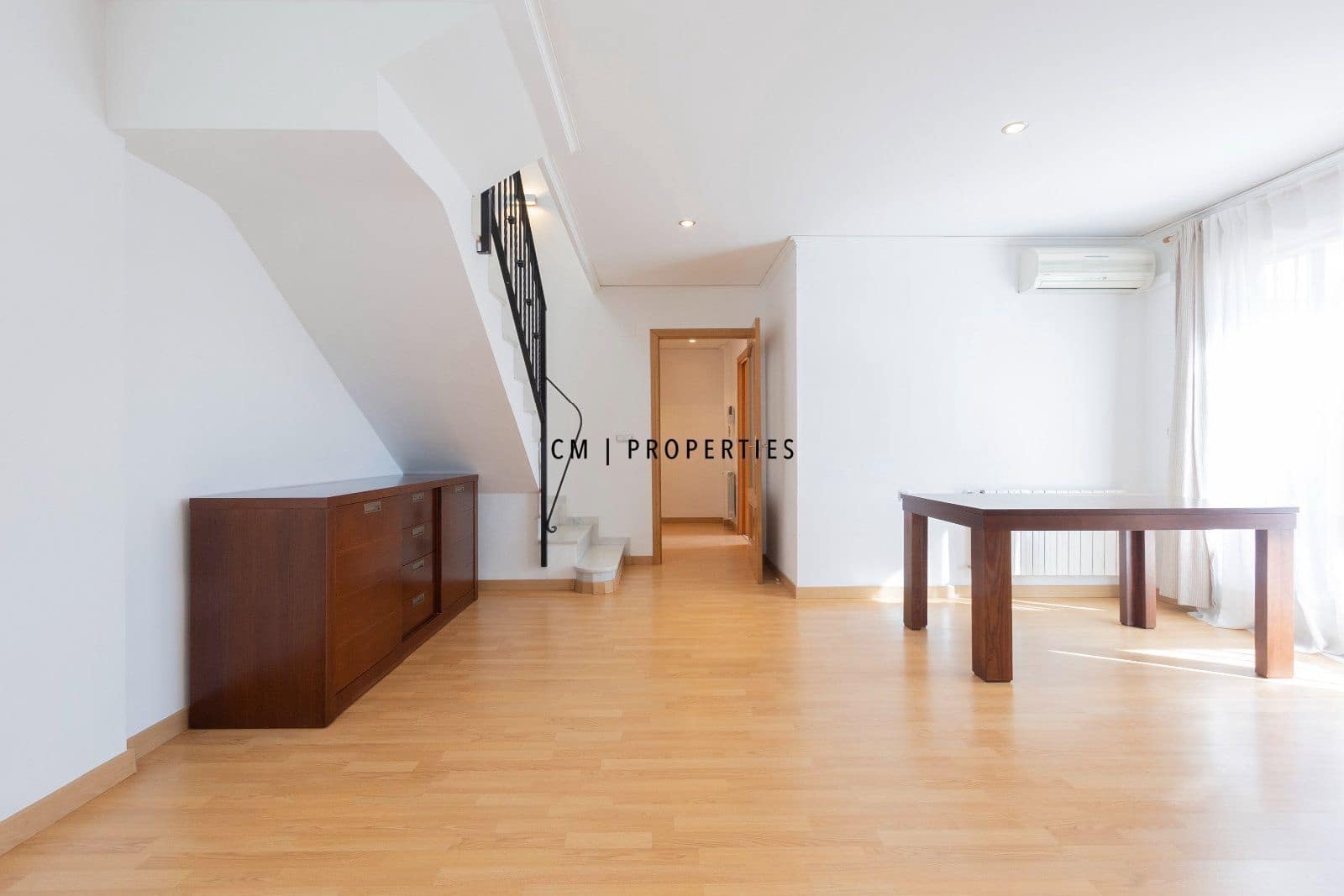 Ático de 3 habitaciones en Sagunto / Sagunt en alquiler con garaje - 1.600 € (Ref: 9700163)