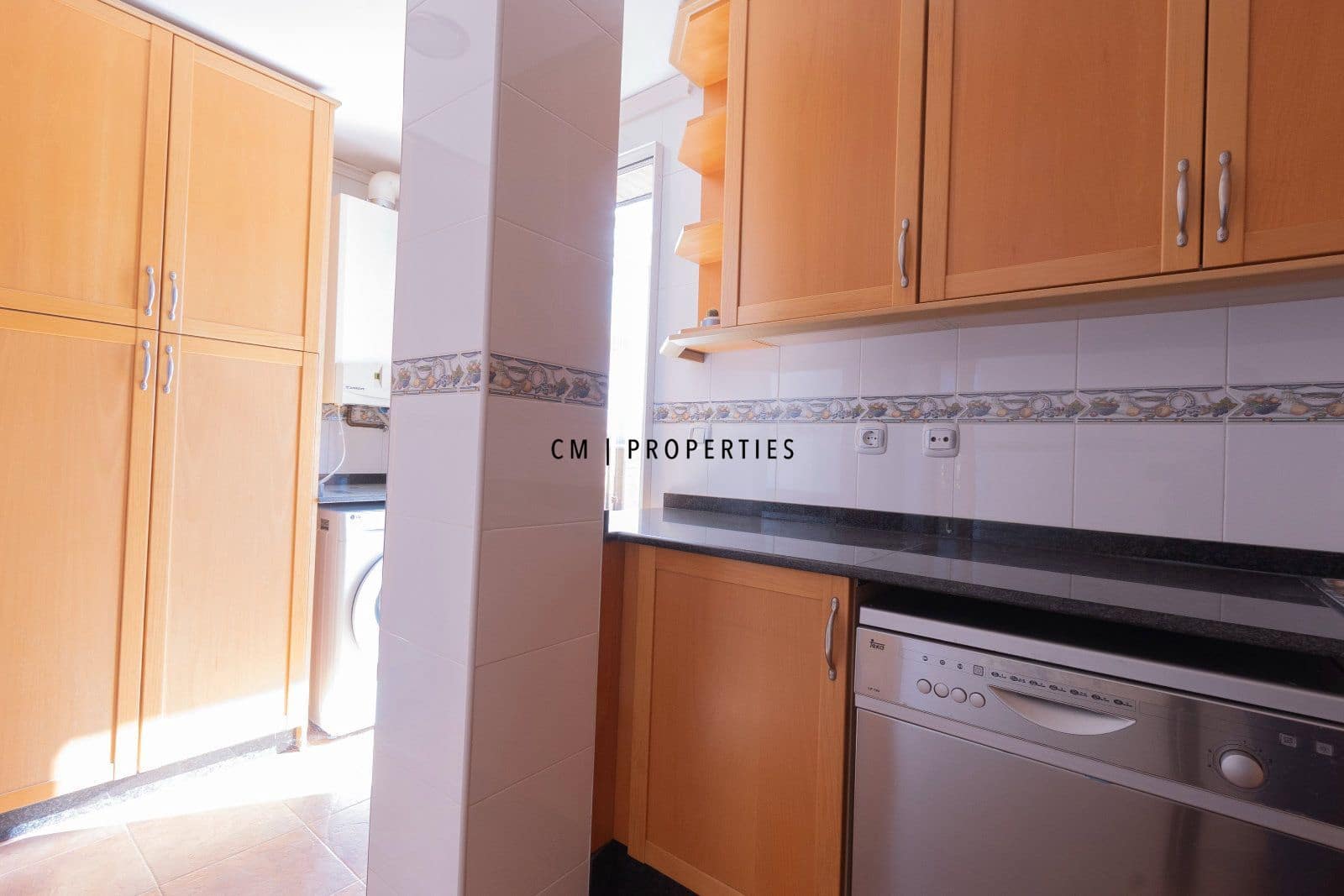 Ático de 3 habitaciones en Sagunto / Sagunt en alquiler con garaje - 1.600 € (Ref: 9700163)