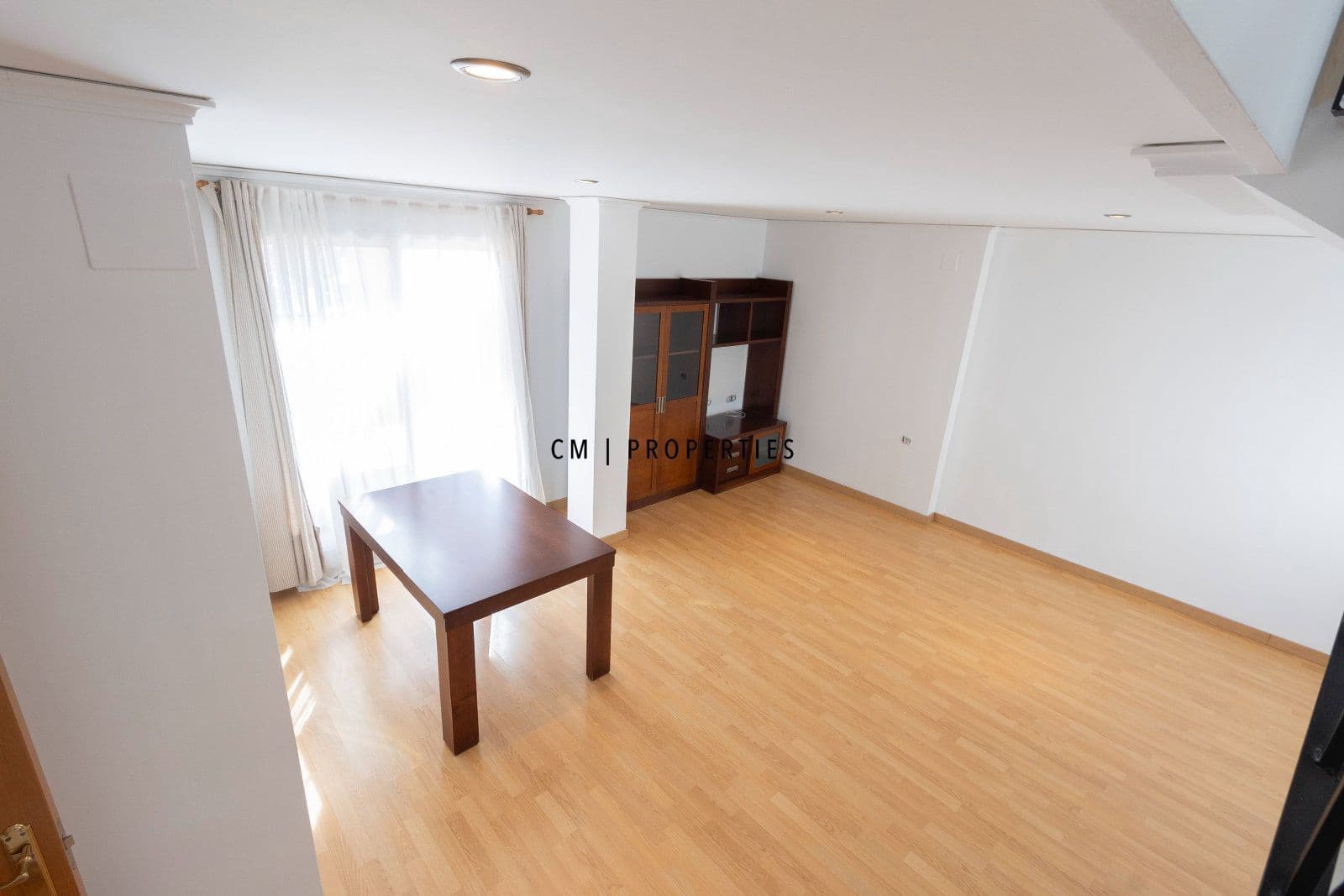 Ático de 3 habitaciones en Sagunto / Sagunt en alquiler con garaje - 1.600 € (Ref: 9700163)