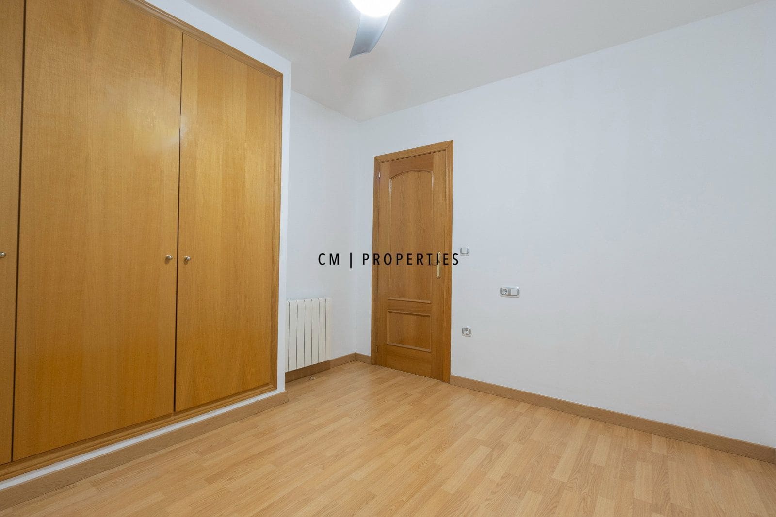 Ático de 3 habitaciones en Sagunto / Sagunt en alquiler con garaje - 1.600 € (Ref: 9700163)