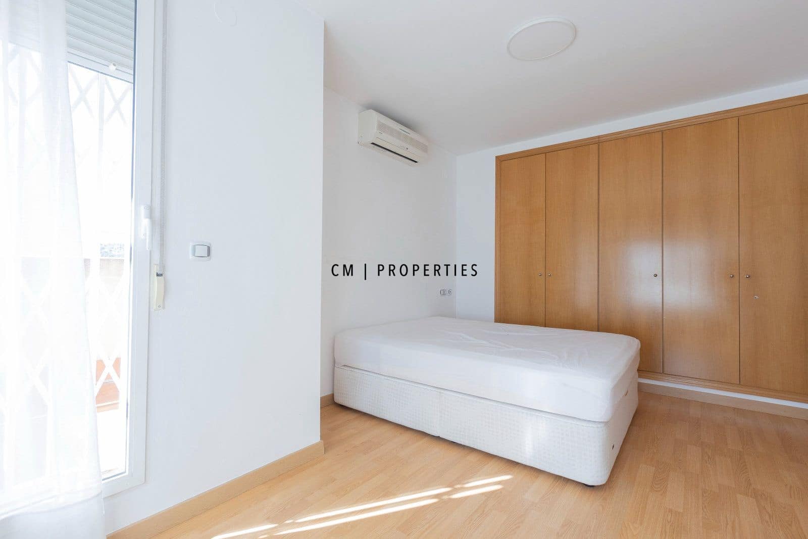 Ático de 3 habitaciones en Sagunto / Sagunt en alquiler con garaje - 1.600 € (Ref: 9700163)