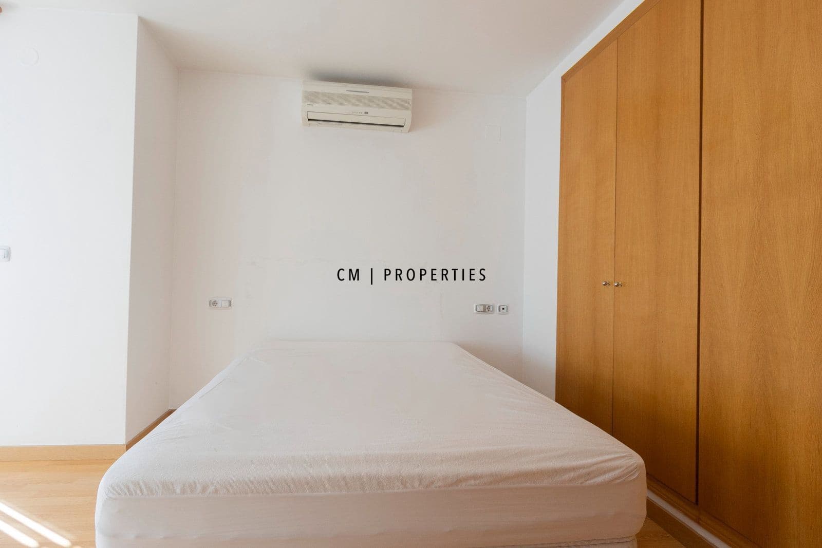 Ático de 3 habitaciones en Sagunto / Sagunt en alquiler con garaje - 1.600 € (Ref: 9700163)