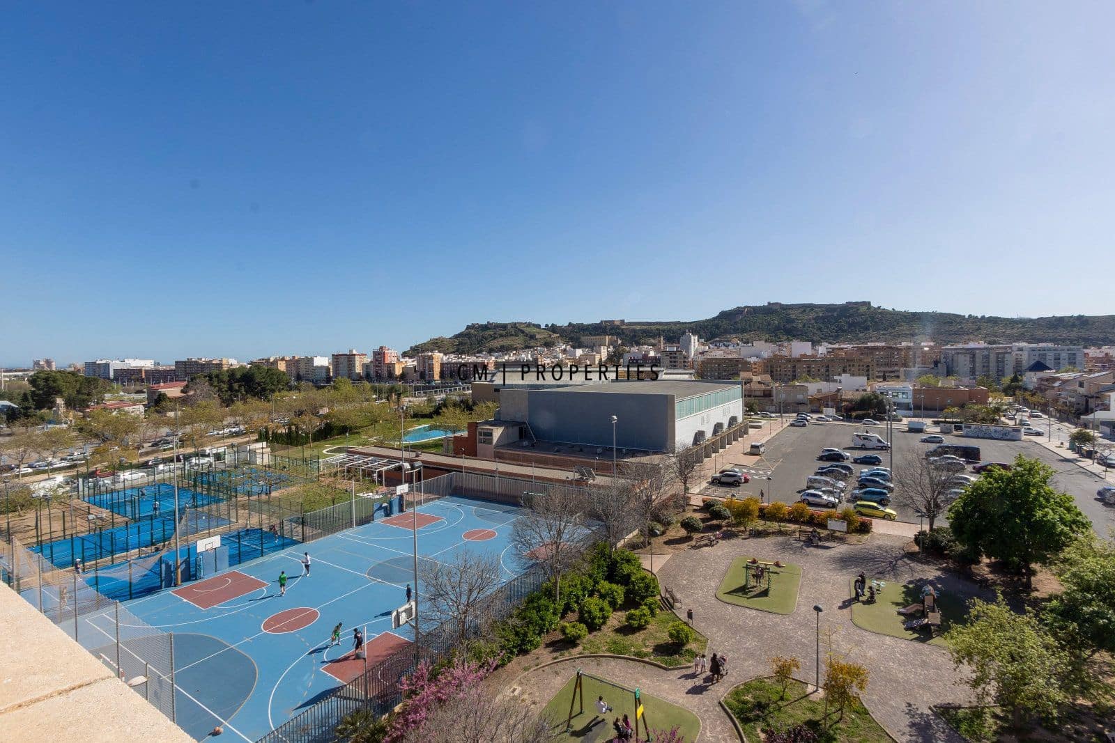 Ático de 3 habitaciones en Sagunto / Sagunt en alquiler con garaje - 1.600 € (Ref: 9700163)